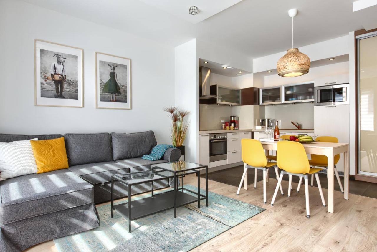 City Center Apartament Parking By Impero بوزنان المظهر الخارجي الصورة