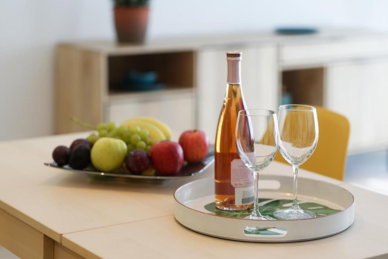 City Center Apartament Parking By Impero بوزنان المظهر الخارجي الصورة