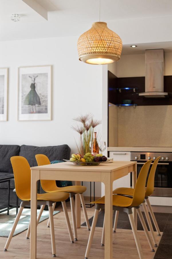 City Center Apartament Parking By Impero بوزنان المظهر الخارجي الصورة